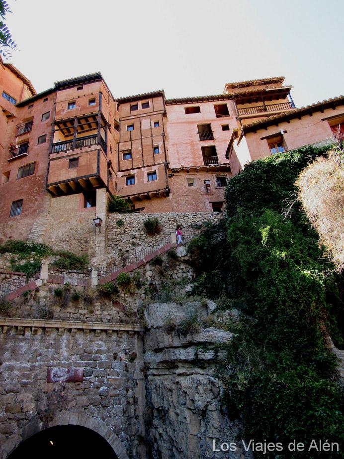 Escalera de subida a Albarracín